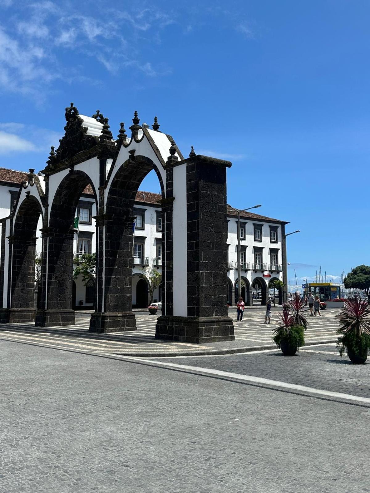Azor International Apartment I Ponta Delgada Eksteriør billede
